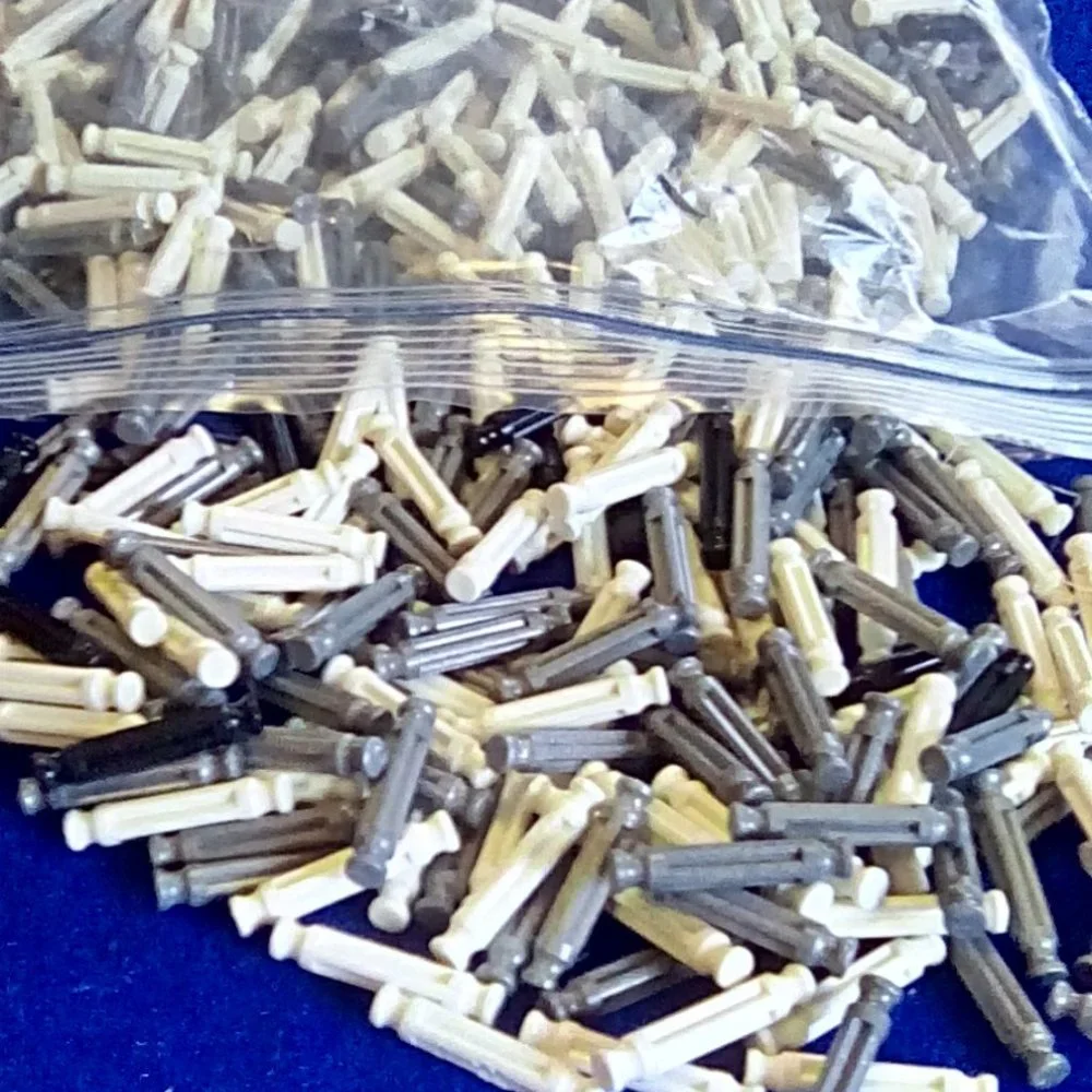 K'NEX 32 mm rods white black gray